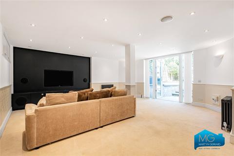 5 bedroom detached house to rent, Woodville Road, Barnet, Hertfordshire, EN5