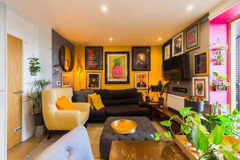 32 Barry Blandford Way, London E3