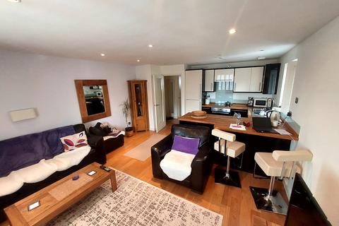 undefined, 14 Wenlock Gardens, NW4 4XJ