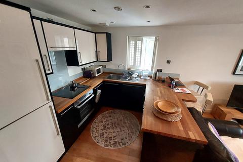 undefined, 14 Wenlock Gardens, NW4 4XJ