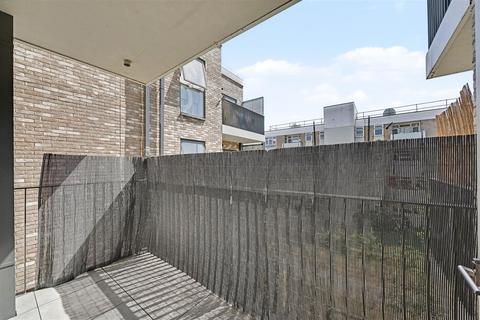 1 bedroom flat for sale, Raphis Court, Hermitage Lane, London, NW2