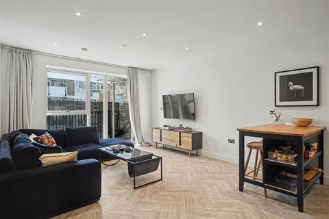 1 bedroom flat for sale, Raphis Court, Hermitage Lane, London, NW2
