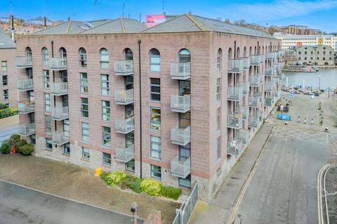 2 bedroom flat for sale, Gas Ferry Road, Bristol