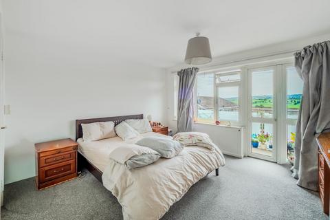 2 bedroom flat for sale, Westward Gardens, Long Ashton, BS41