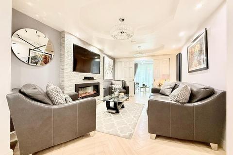 6 bedroom semi-detached house for sale, Morgan Close, Luton, LU4