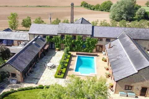 6 bedroom house for sale, Segenhoe, Eversholt Road, Ridgmont, Bedfordshire, MK43