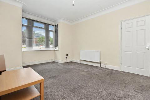 3 bedroom terraced house for sale, Bradford Road, Stanningley, Pudsey, West Yorkshire
