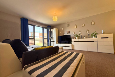 2 bedroom apartment for sale, West Gate Plaza, Moor Street, West Bromwich, B70 7AD