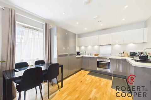 2 bedroom apartment for sale, Arla Place, Ruislip, HA4