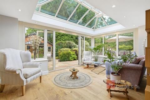 4 bedroom bungalow for sale, The Conifers, Maidenhead, SL6