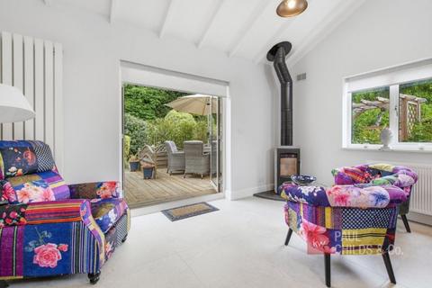 4 bedroom bungalow for sale, The Conifers, Maidenhead, SL6