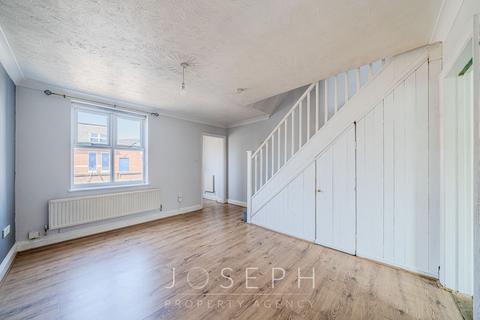 2 bedroom terraced house for sale, Woodbridge Road, Ipswich, IP4