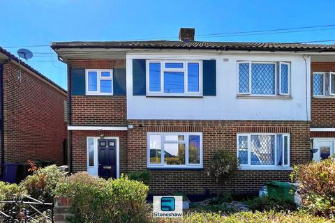 3 bedroom end of terrace house for sale, Cambeys Road, Dagenham, RM10