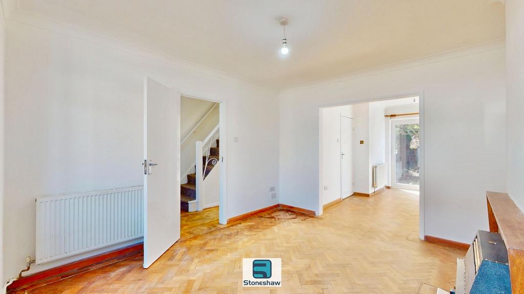 House in London, London Borough of Barking and Dagenham - View 2