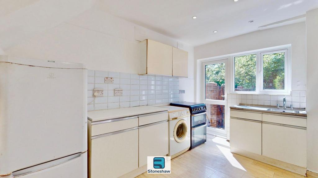 House in London, London Borough of Barking and Dagenham - View 4