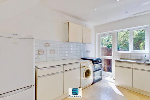 3 bedroom end of terrace house for sale, Cambeys Road, Dagenham, RM10