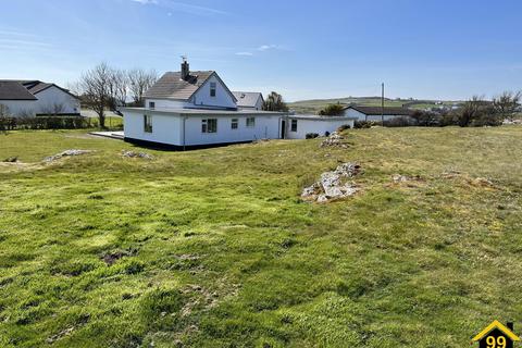 4 bedroom detached house for sale, Rhoscolyn, Holyhead, Isle of Anglesey, LL65