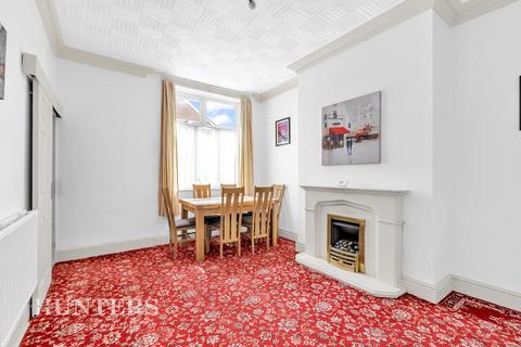 3 bedroom end of terrace house for sale, Incline Road, Hollinwood, Oldham