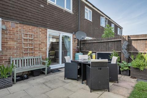 3 bedroom terraced house for sale, Blenheim Drive, Oxfordshire OX26