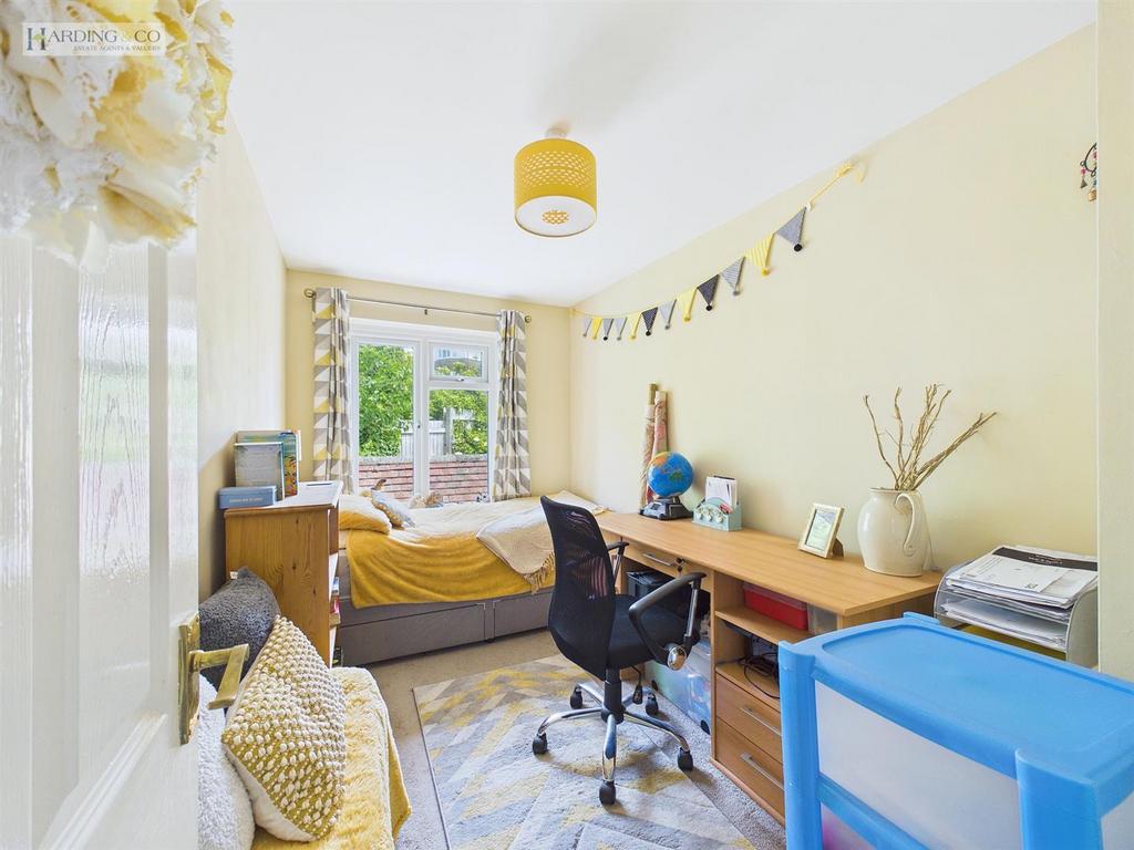 Bedroom 5.jpg