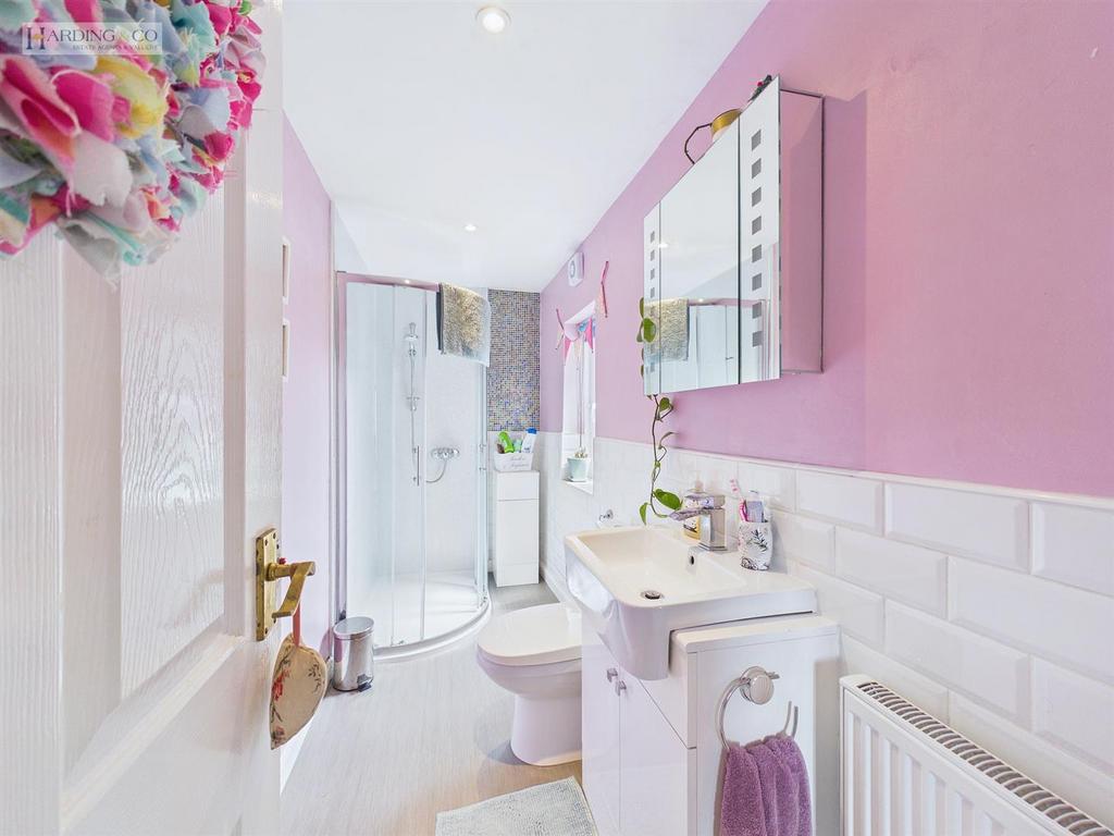 Bathrooms (1).jpg