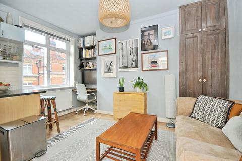 1 bedroom flat for sale, Peabody Buildings, Rosendale Road, Herne Hill, London, SE24