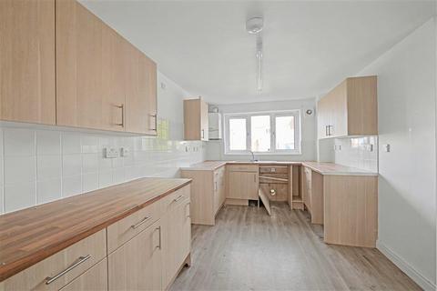 3 bedroom terraced house for sale, Meadowsweet Way, PORTSMOUTH