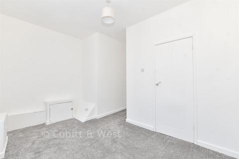 Apartment - Somers Road, Southsea, Hampshire