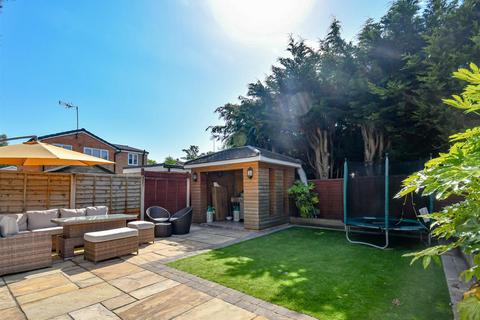 4 bedroom detached house for sale, Quendale, Wombourne, Wolverhampton