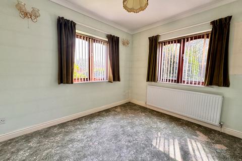 3 bedroom detached bungalow for sale, 6 Moorside View, Ripon