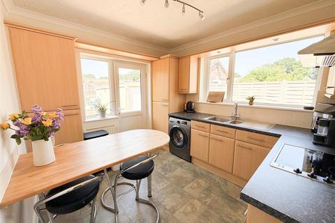 2 bedroom semi-detached house for sale, Yeomans Close, Farnborough GU14