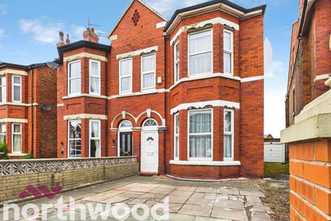 4 bedroom semi-detached house for sale, Southbank Road, Southport, PR8
