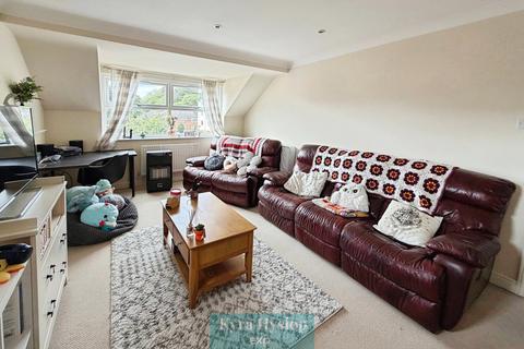 2 bedroom flat for sale, Old Mill Close, Exeter EX2