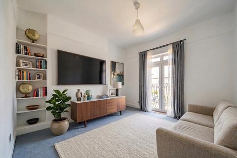 2 bedroom flat for sale, Cathnor Road, Shepherds Bush, London, W12