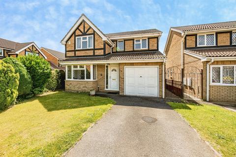 4 bedroom detached house for sale, Portland Close, Slough