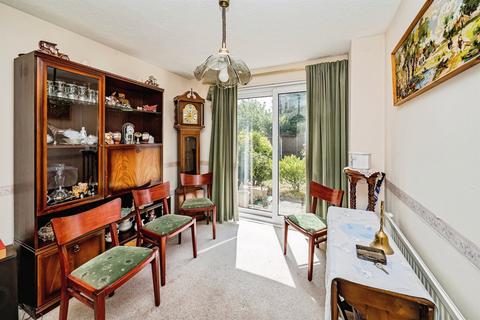 4 bedroom detached house for sale, Portland Close, Slough