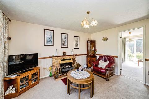 4 bedroom detached house for sale, Portland Close, Slough