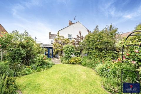 4 bedroom semi-detached house for sale, Station Road, Woburn Sands, Milton Keynes, Bedfordshire, MK17