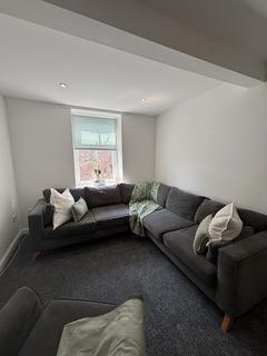 5 bedroom flat to rent - City Centre 8 Castle Street, Dundee DD1