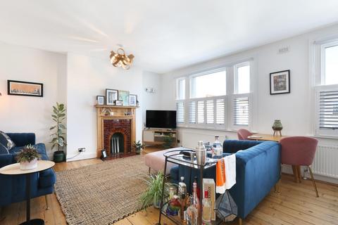 1 bedroom flat for sale, Coldharbour Lane, London, SE5