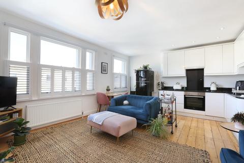 1 bedroom flat for sale, Coldharbour Lane, London, SE5