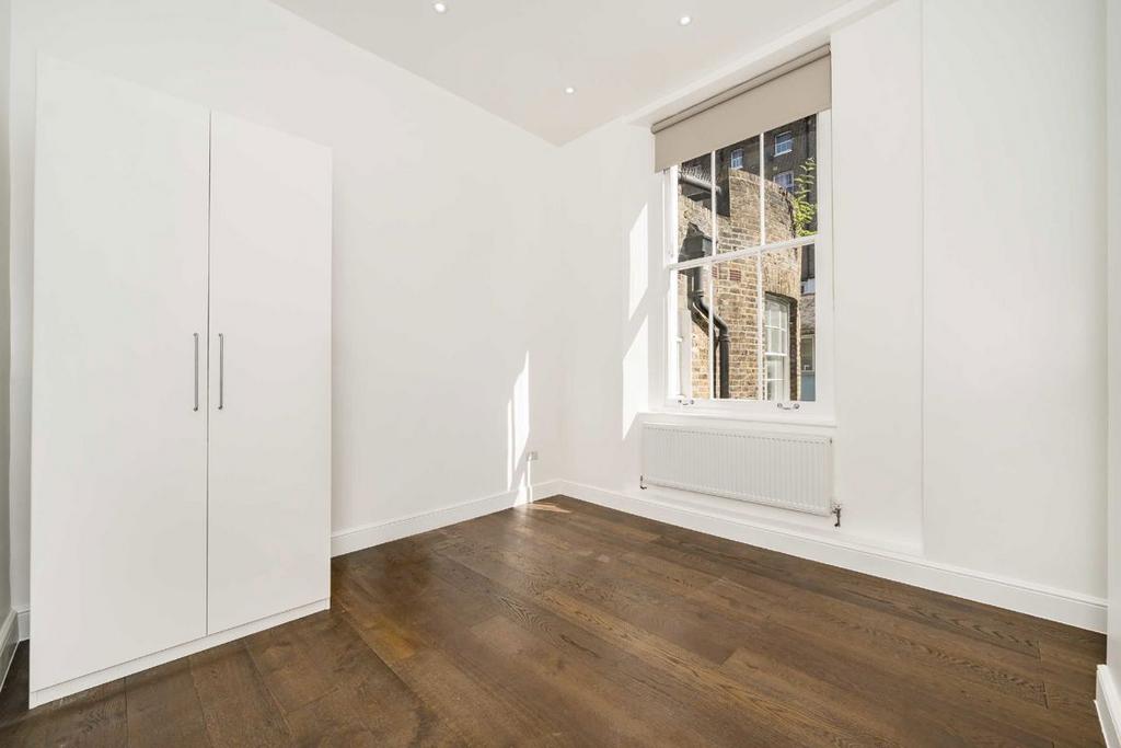 Apartment in London - More