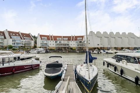 2 bedroom apartment for sale, Moriconium Quay, Lake Avenue, Poole