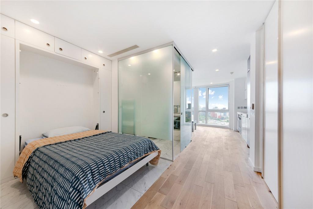 Apartment in London - More
