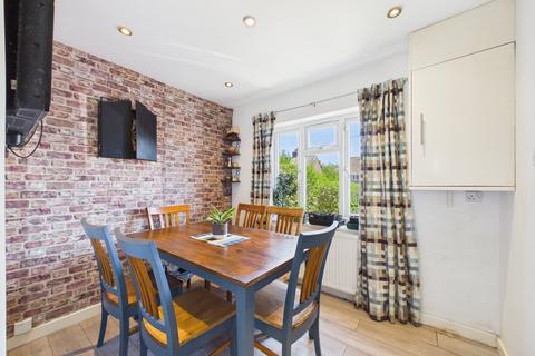 4 bedroom terraced house for sale, Lye Copse Avenue, Farnborough, Hampshire, GU14