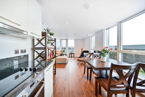 2 bedroom flat to rent, Railway Terrace, Slough, SL2