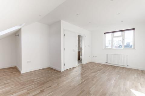 4 bedroom house to rent, Netherfield Gardens, Barking, Barking, IG11