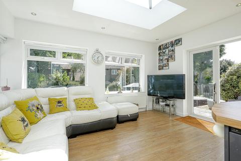 4 bedroom detached house for sale, Rosemary Gardens, Broadstairs, Kent, CT10