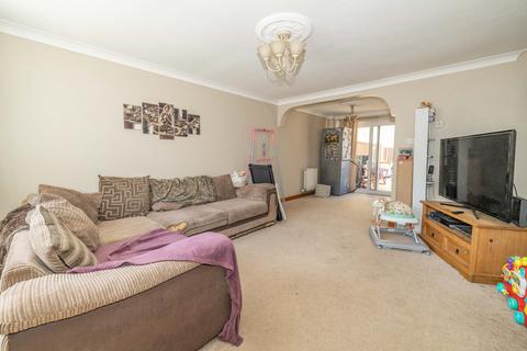 3 bedroom semi-detached house for sale, Huntswood, Ashford, Kent, TN23