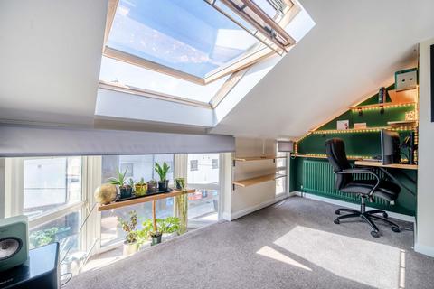 2 bedroom flat for sale, Lewes Road, Brighton, East Sussex, BN2